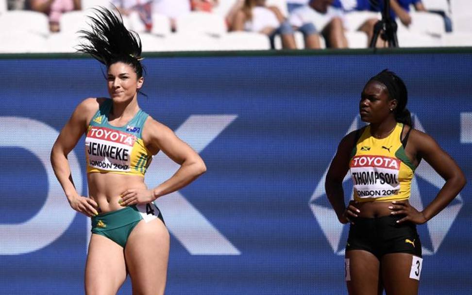 Mondiali di atletica a Londra: l&#39;australiana Michelle Jenneke alla partenza della batteria dei 100 hs. (Reuters)